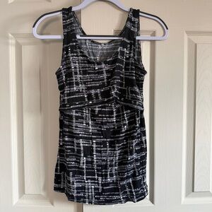 A:glow nursing Black and White Sleeveless Top size small